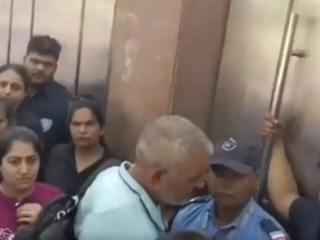 Bouncers at school gate: Parents accuse DPS Dwarka of inhumane practices